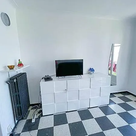 Apartment Nice - Plage Jolie Studio En Bord De Mer *