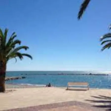 Nice - Plage Jolie Studio En Bord De Mer
