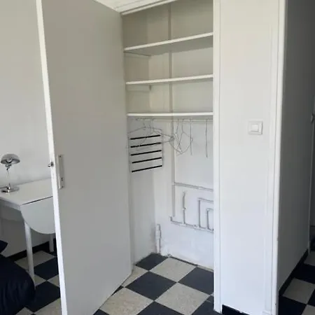 Nice - Plage Jolie Studio En Bord De Mer Apartment
